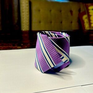 JZ Boulder Purple/White Diagonal Stripe Neck Tie